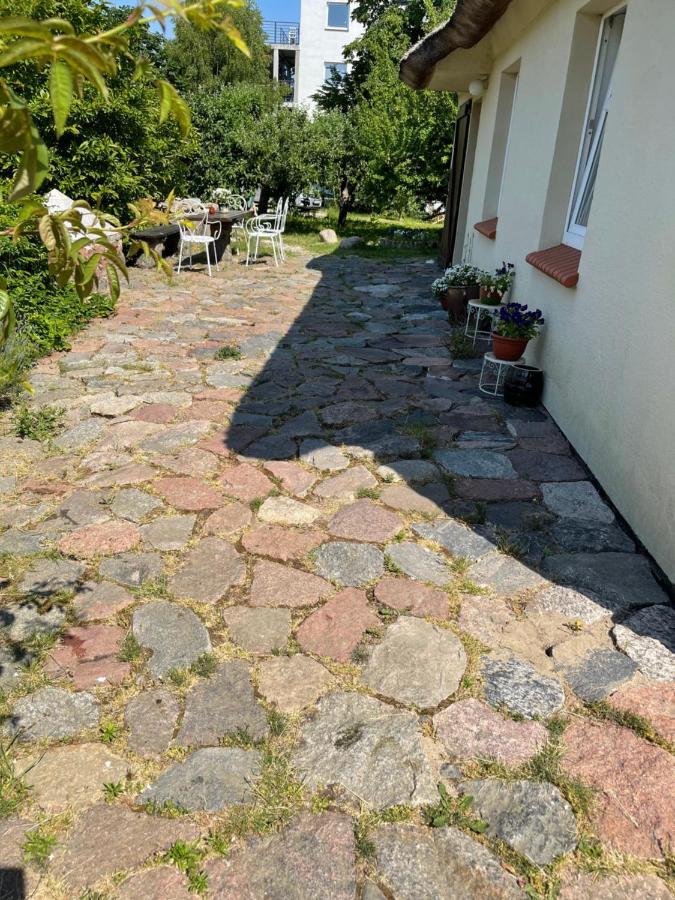 Oaza Pod Strzecha Klimatyczny Dom Z 3 Sypialniami Na Wylacznosc Z Kominkiem I Duzym Ogrodem Ustronie Morskie Bagian luar foto